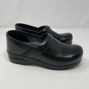 Dansko Black Leather Professional Comfort Clogs (Size 39)